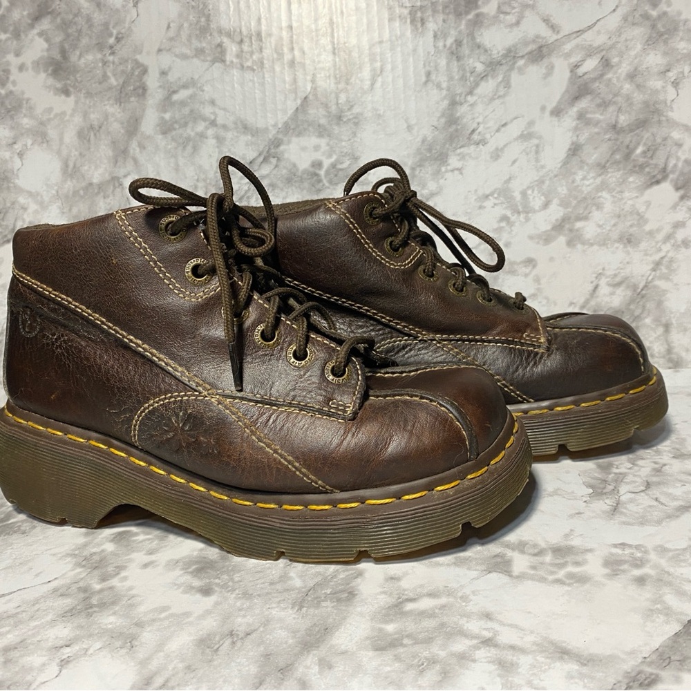 Dr Martens 12281 embossed flowers size 8